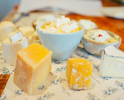 Yarra-Valley-Cheese-Tasting-at-Dairy